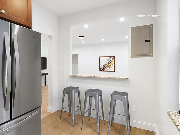 4th image of 222 E 82nd St APT 6H