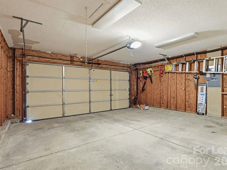 13114 Woodland Farm Dr — Photo 25