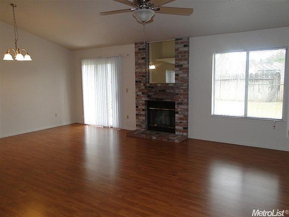 3rd image of 18920 N Wetherly Cir