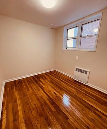 4th image of 1750 E 14th St