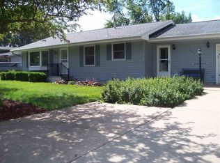 225 W Zeller St, North Liberty, IA 52317