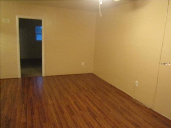 4th image of 800 Tyrone Blvd N APT F2