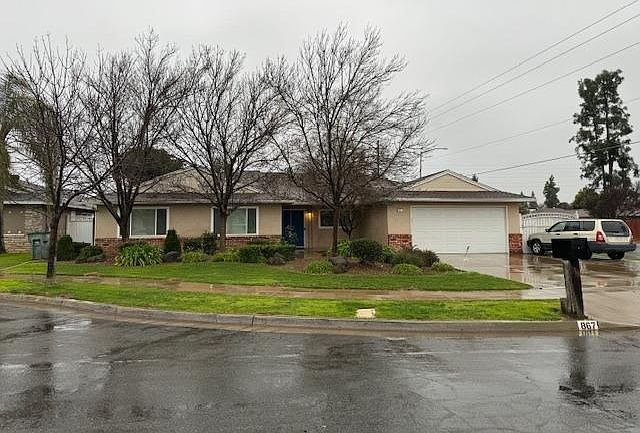 1st image of 867 E Alluvial Ave