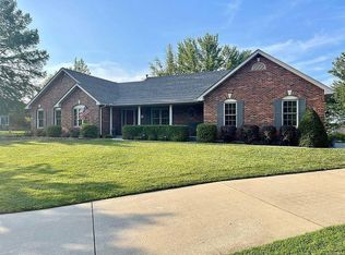 3 E Pawnee Ct, Columbia, IL 62236