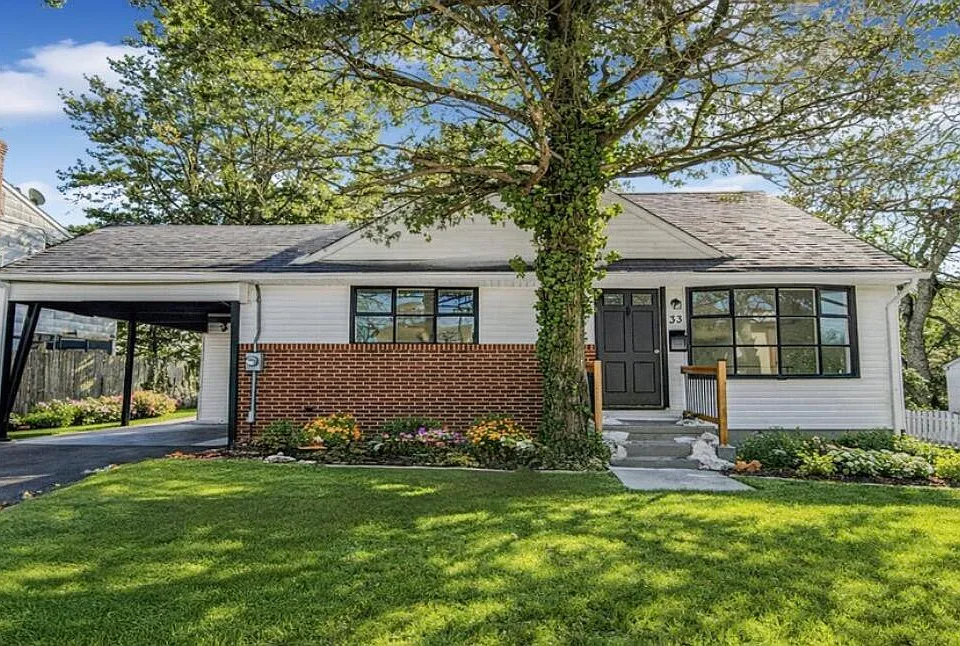 33 Green Twig Dr