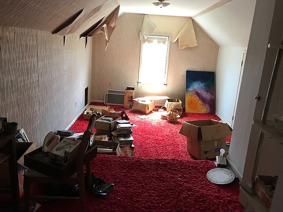 4th image of 140 Woodward Ave