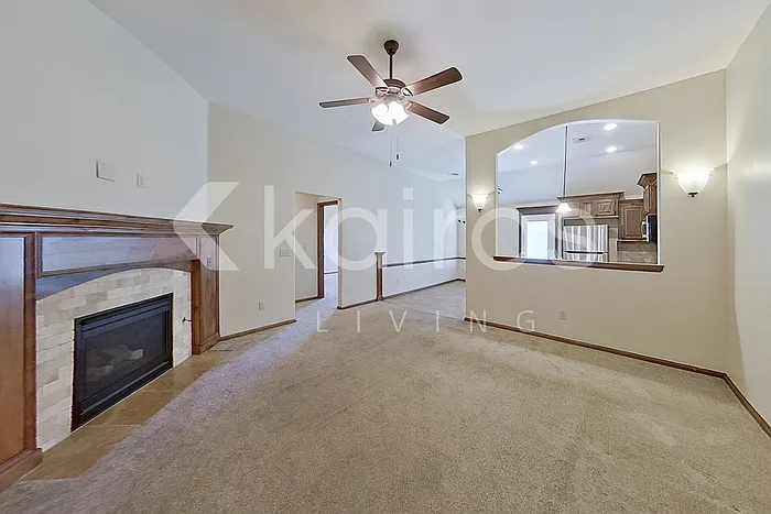 10613 SW 36th St — Photo 3