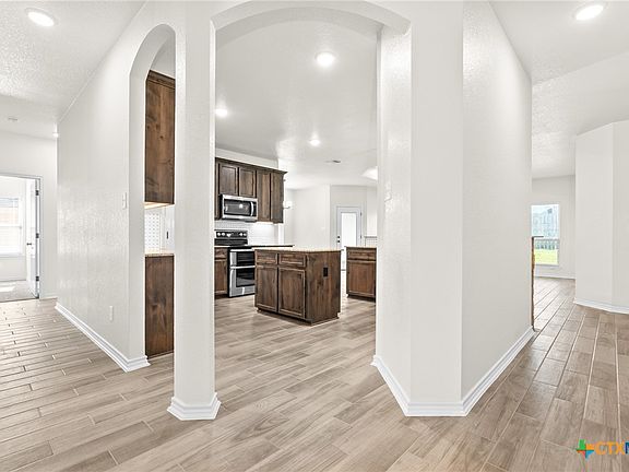 5th image of 8509 Kasen Ave