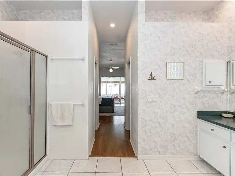 5845 Danterbury Ct — Photo 47