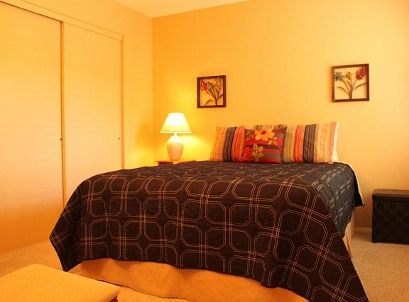 3rd image of 652 S Desert Flower Dr