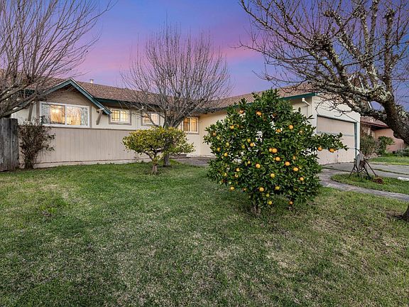 2nd image of 2921 Huron Court