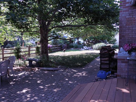 4th image of 1818 N Fairview Ave
