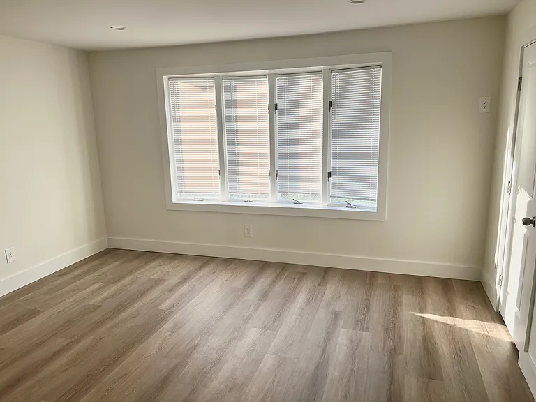 340 Washington Ave #1 — Photo 5