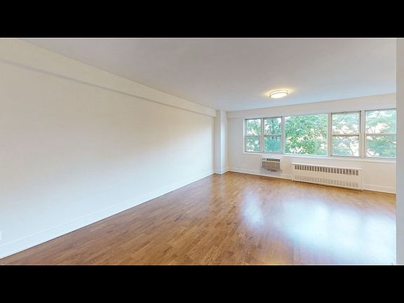 2nd image of 2950 Ocean Pkwy #4E