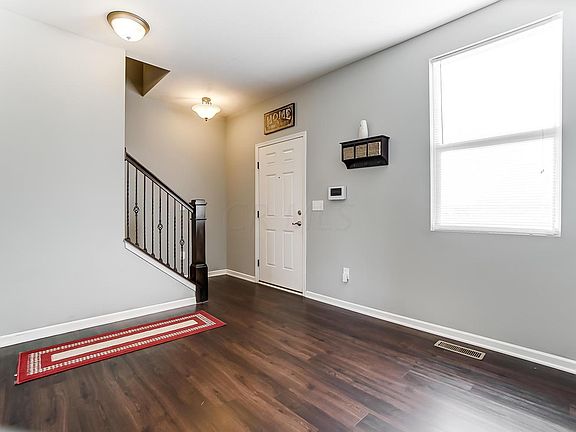 2nd image of 331 Glen Crossing Dr
