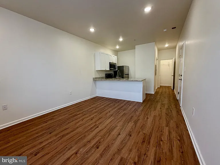 2158 N Broad St #F — Photo 3