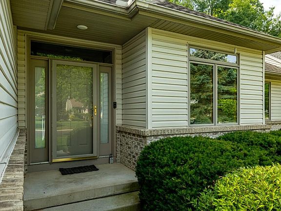 4th image of 2791 Hawthorne Way #96