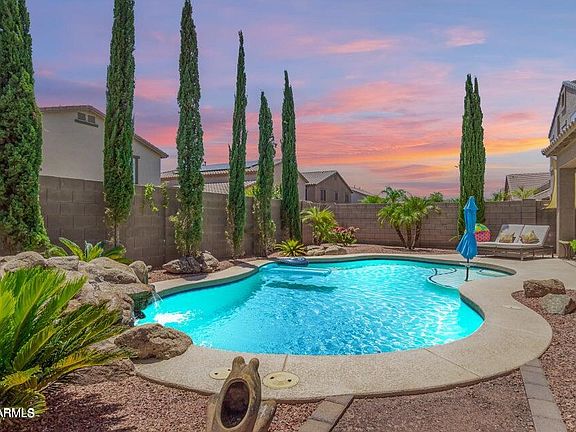 3rd image of 17713 W LARKSPUR Drive
