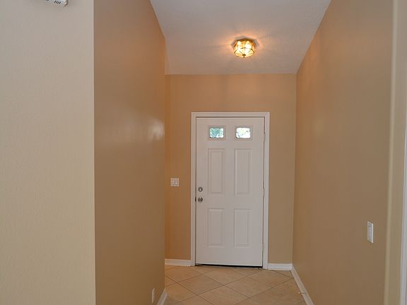3rd image of 22 Potomac Dr