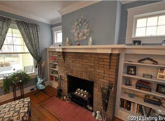 5th image of 2113 Murray Ave