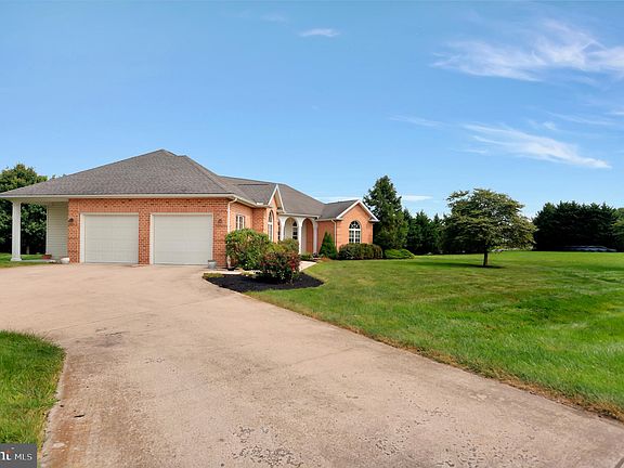 3rd image of 6478 Bent Oak Dr