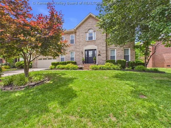 104 Candlewyck Dr, Hurricane, WV 25526