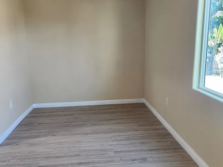 6732 Troost Ave — Photo 8