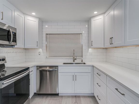 4th image of 9330 Sunrise Lakes Blvd APT 103