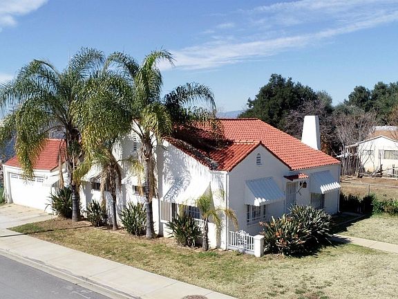 2nd image of 966 Avenue B