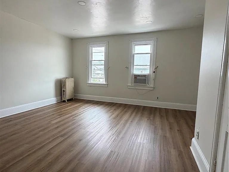 450 Market St — Photo 8