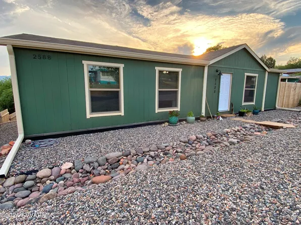 2588 S Kadomoto Drive, Cornville, AZ 86325