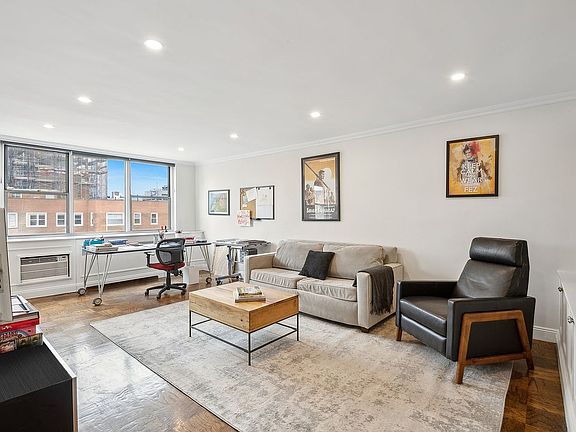 2nd image of 32 Gramercy Park S #16C