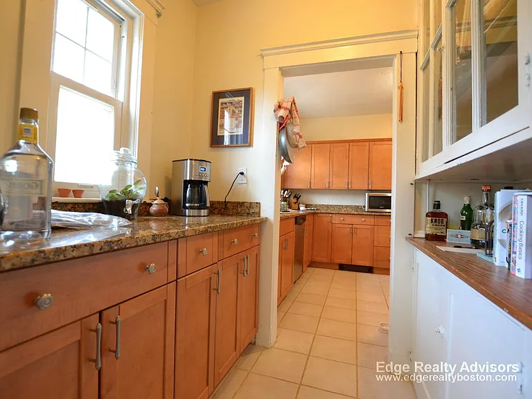 6 Oliva Rd — Photo 2