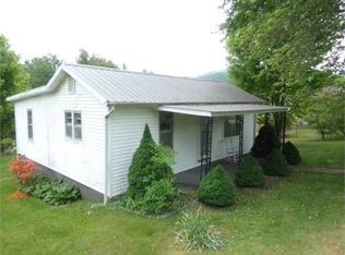 308 Nichols St, Burnsville, NC 28714