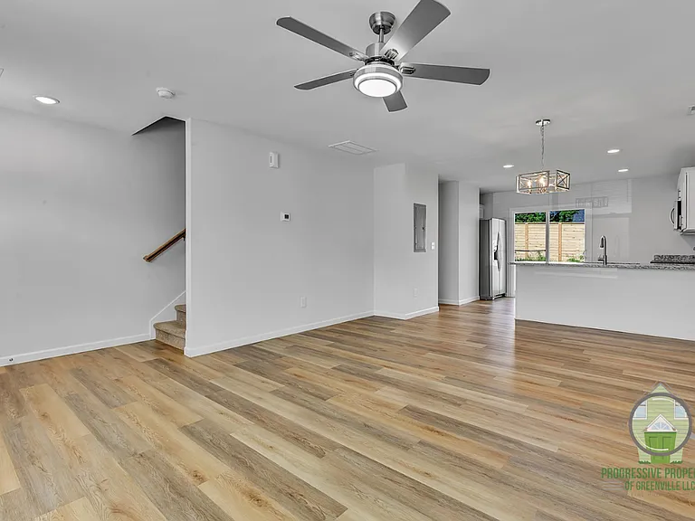 3 Wofford Pine Dr — Photo 3