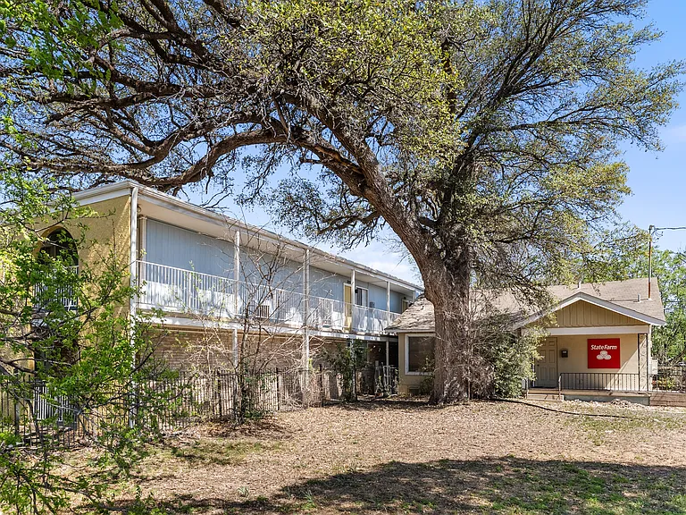 515 Krebs Ln #201 — Photo 10
