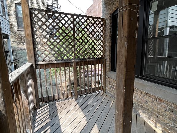 2nd image of 1114 W Grand Ave #3