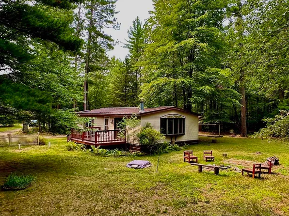 W8744 Park St, Pembine, WI 54156