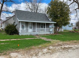 101 E Ulmer St, Arrowsmith, IL 61722