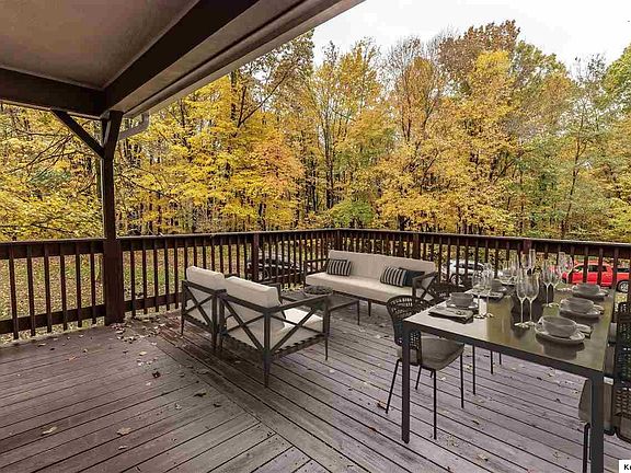 4th image of 779 Crestrose Cir