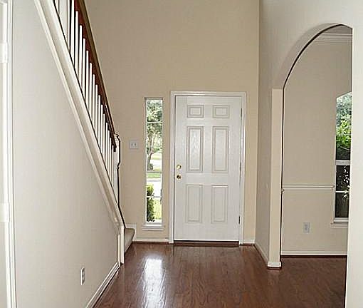 Two story entry hall