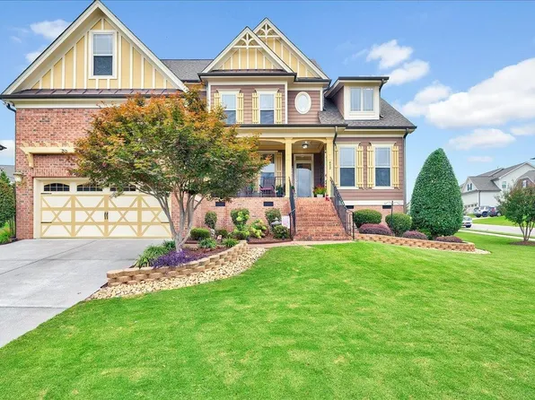 402 Granite Creek Dr, Rolesville, NC 27571
