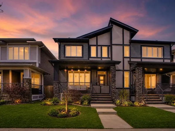 409 E Midtown Pkwy SW, Airdrie, AB T4B 4E2