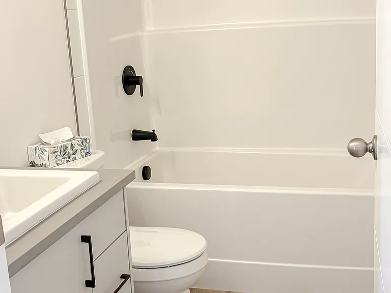 205 Spring Creek Cir SW #305 — Photo 16