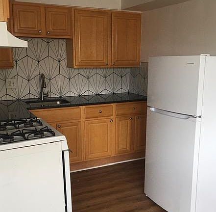 4th image of 3718 Conshohocken Ave Floor 2