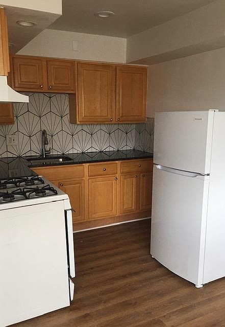 1st image of 3718 Conshohocken Ave