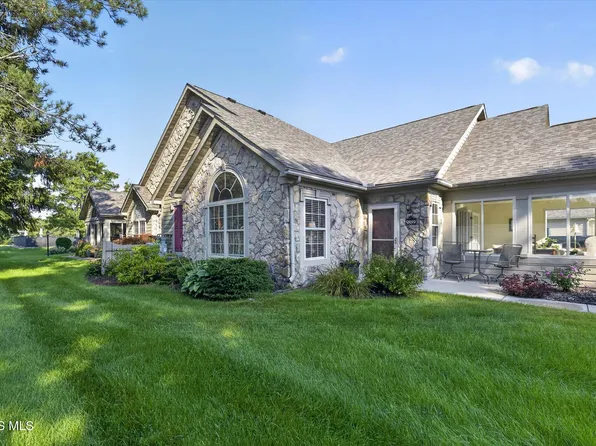 9889 Connor Lake Cir, Perrysburg, OH 43551