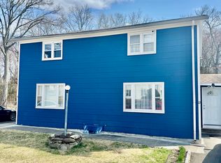 74 Beacon View Dr, Fairfield, CT 06825