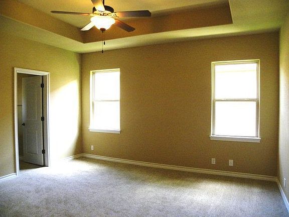 3rd image of 2131 Pecan Hvn