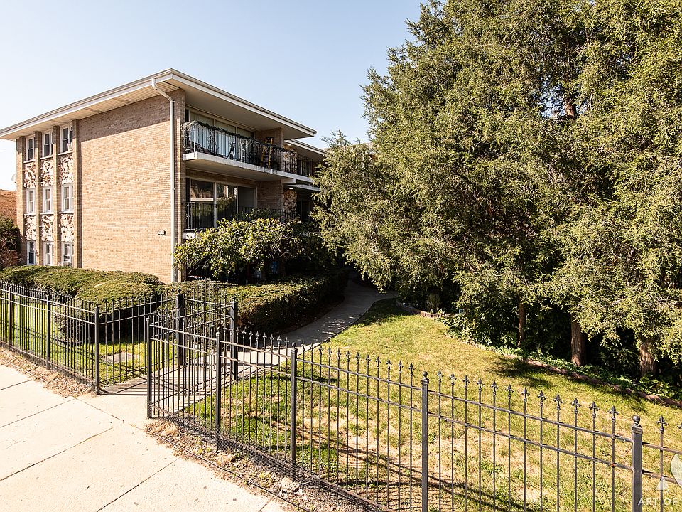 2nd image of 5920 S Kedzie Ave APT 8